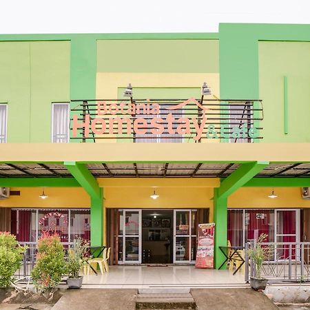 Oyo 90024 Botania Homestay & Cafe Nongsa Exterior photo