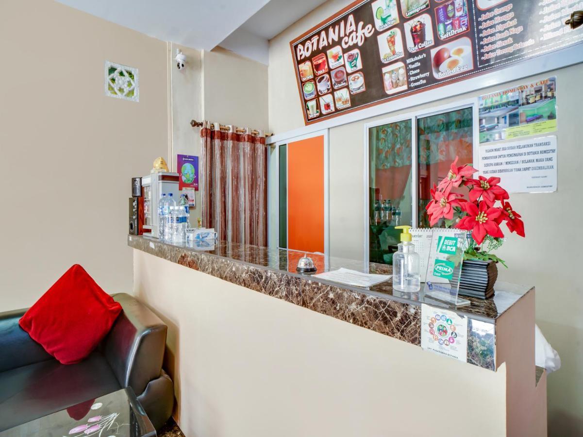 Oyo 90024 Botania Homestay & Cafe Nongsa Exterior photo